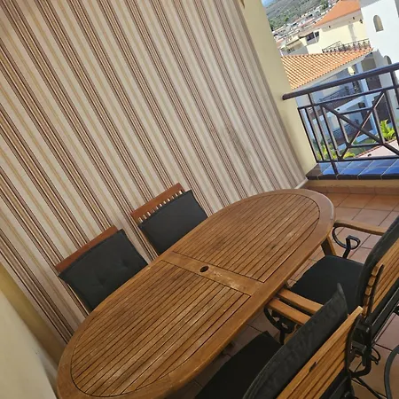 Dinastia B401 By Tenerife & Sales * Los Cristianos (Tenerife)